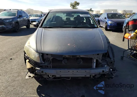 2011 Honda Accord Lx z USA, uszkodzony, nr VIN 1HGCP2E3XBA095737